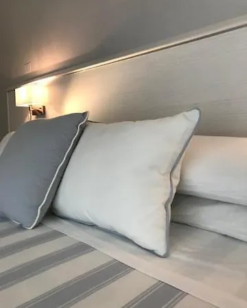 Plaza Esplanade Hotel 3*