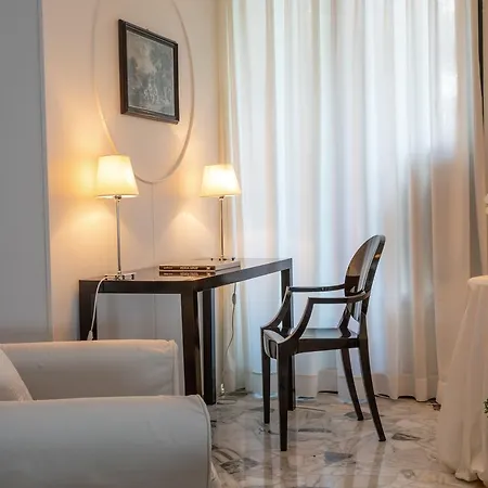Hotel Plaza Esplanade