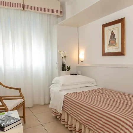 Plaza Esplanade Hotel